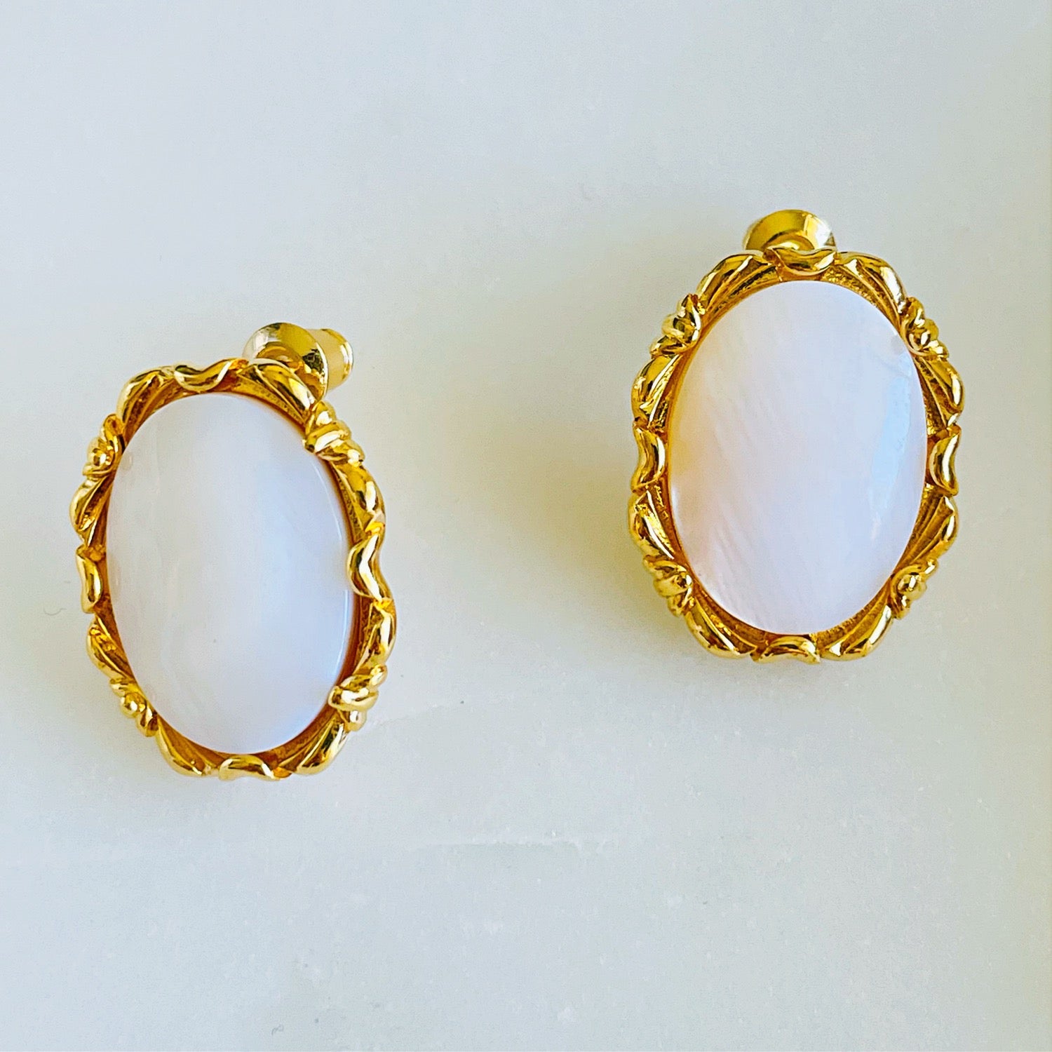 Ovate Pearl Earrings