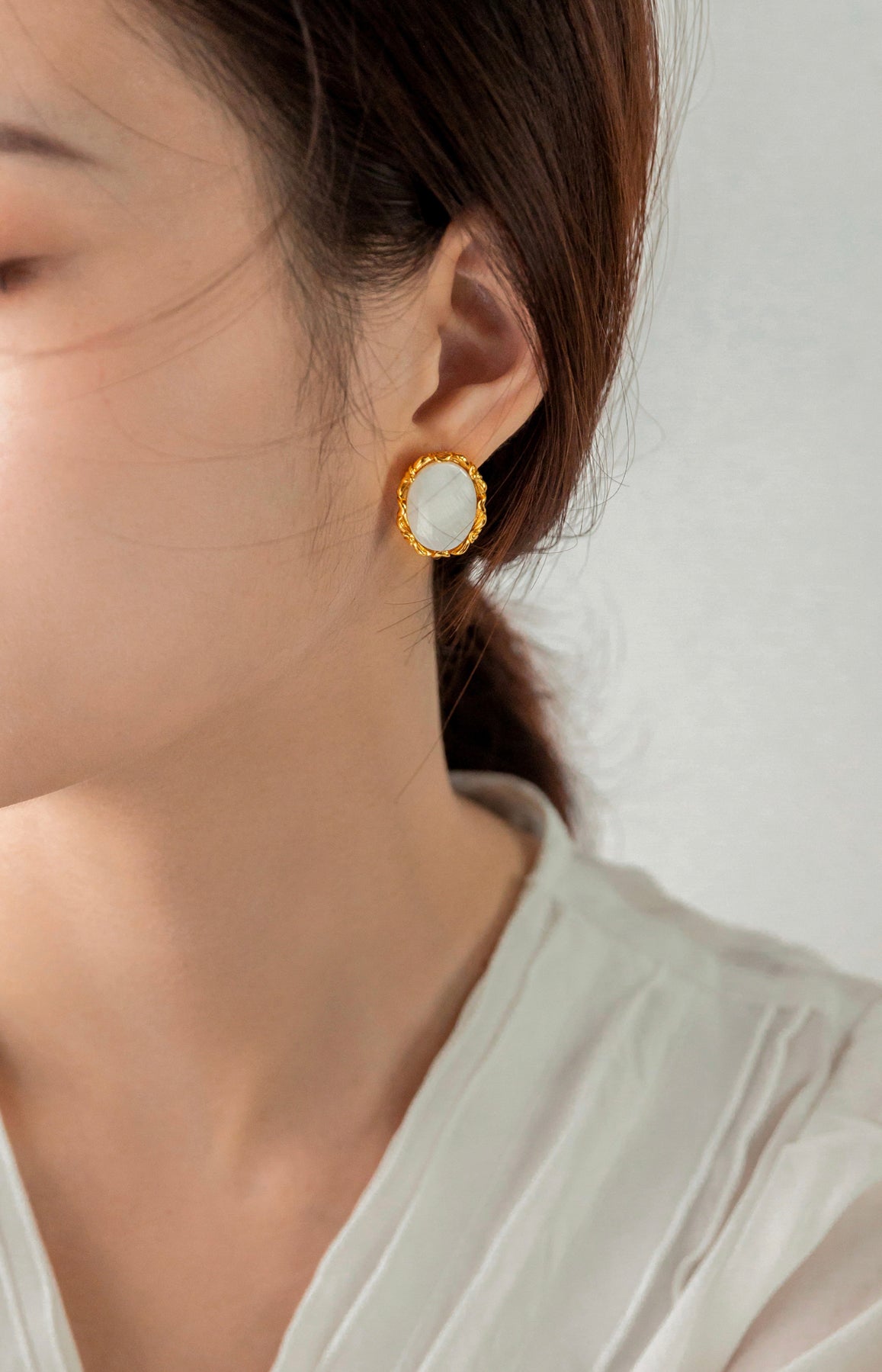 Ovate Pearl Earrings