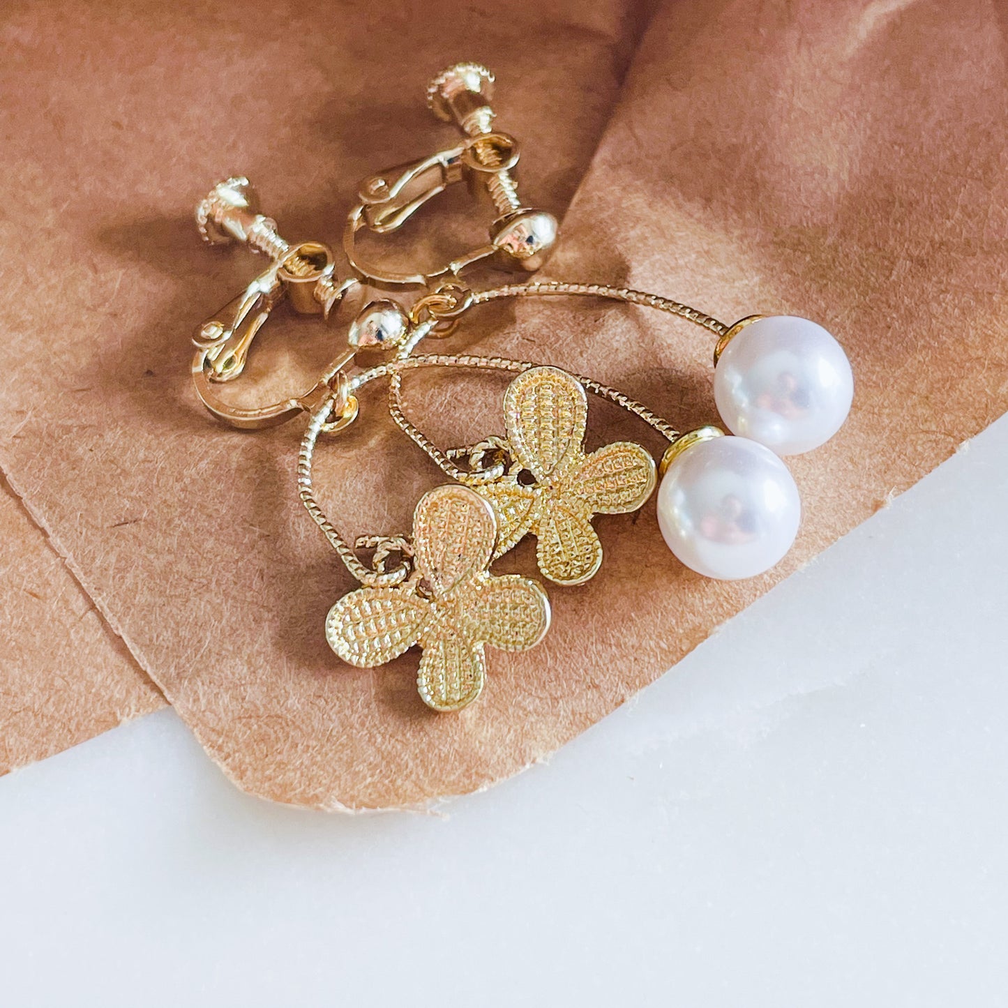 Lucky Clover Earclips