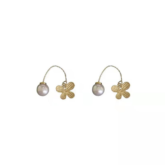 Lucky Clover Earclips