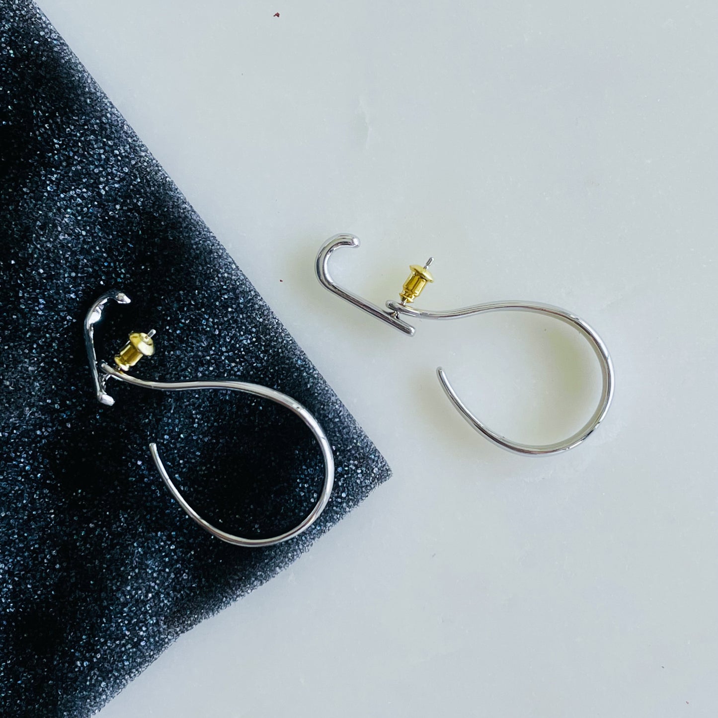 Curve Line Earrings